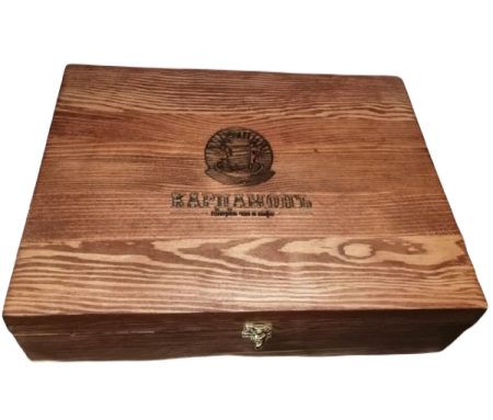 Шкатулка деревянная