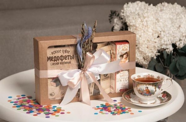 Подарочный набор Дама в саду